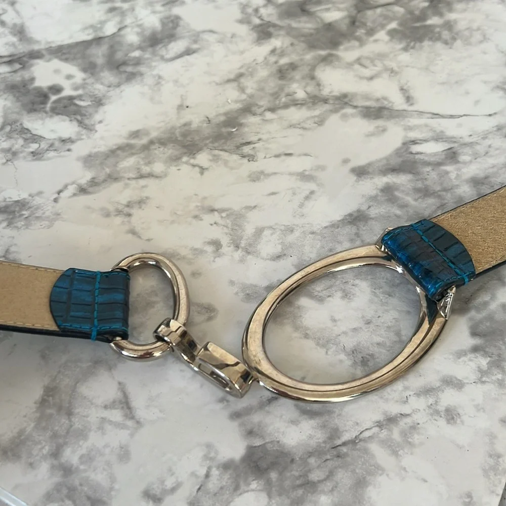 White House Black market leather XS adjustable cobalt blue belt